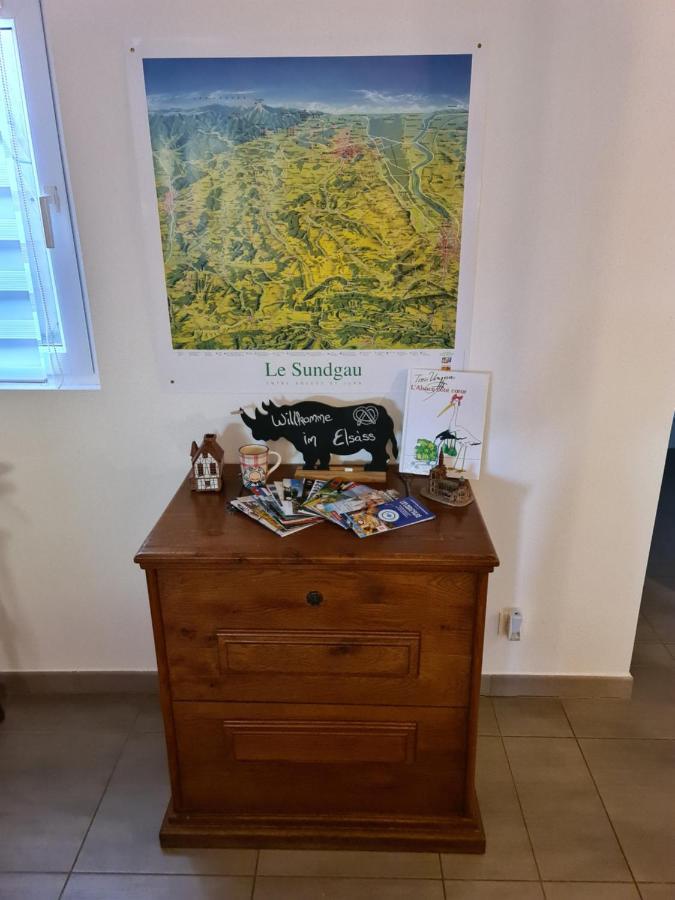 Agreable Appartement Avec Spa Proche De La Foret Brechaumont Luaran gambar